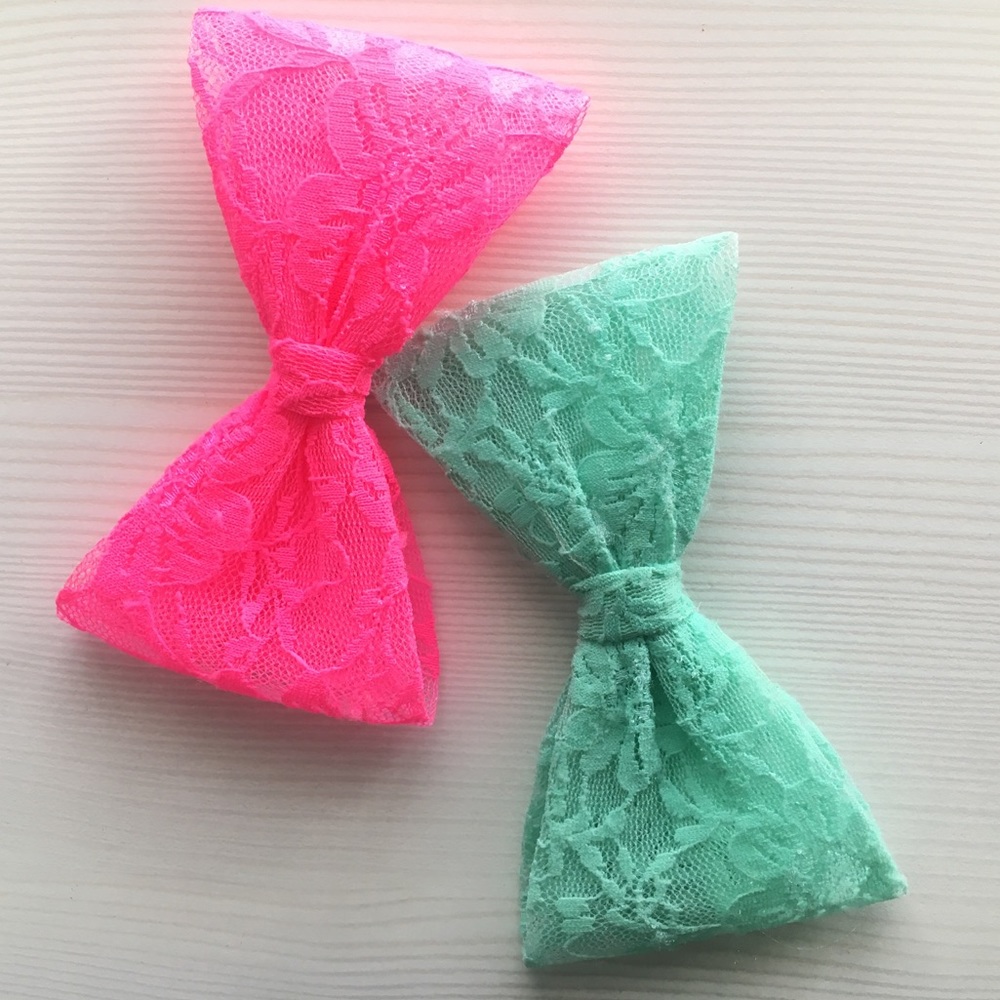 Two Cute Bows 💖 (both)